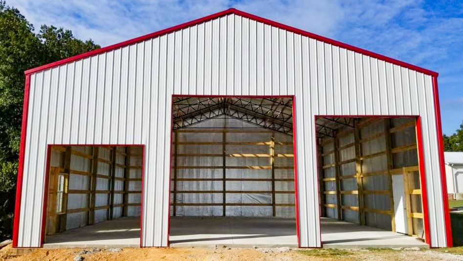 How to Cut Pole Barn Metal – The Smart Way to Do It