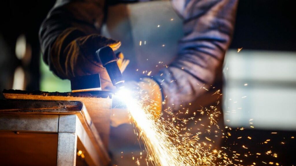 Safety Tips for Cutting Pole Barn Metal