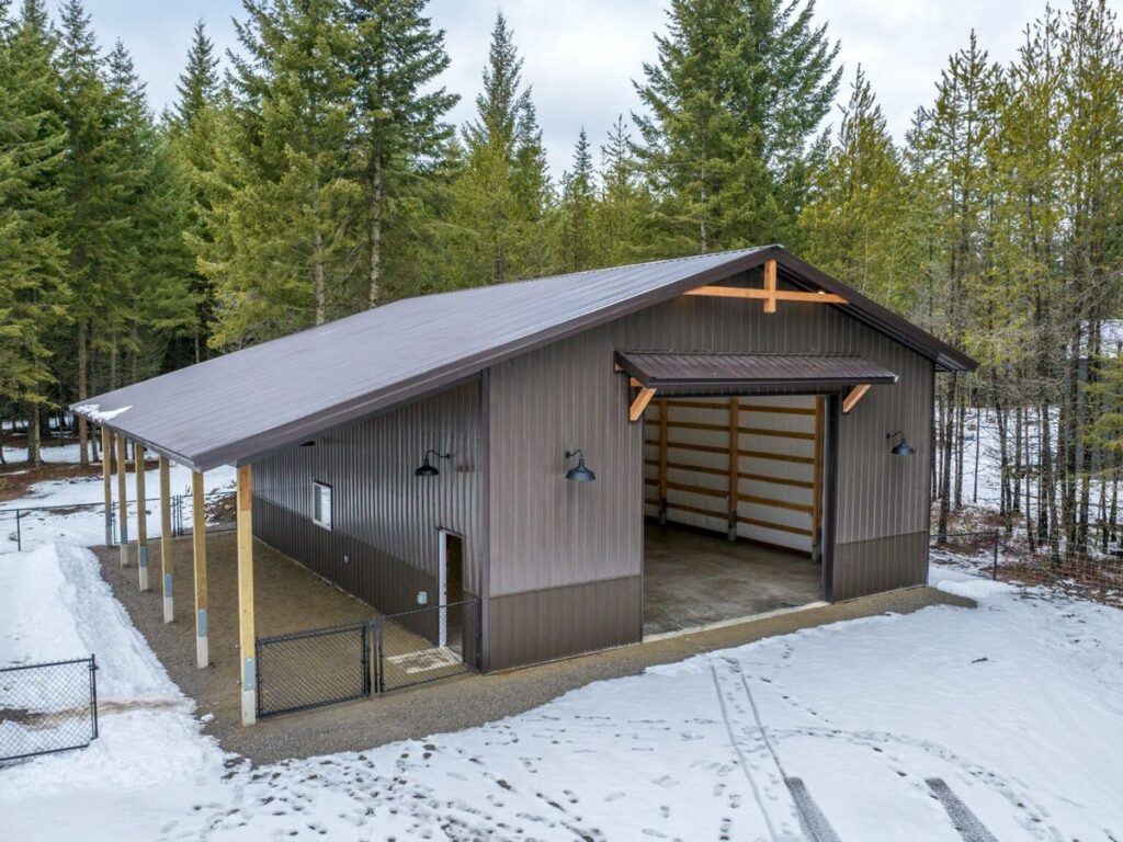 How many post for 30x40 pole barn