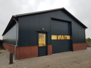 how much does a pole barn cost per square foot