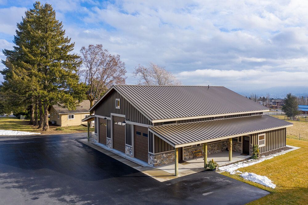 Which Is Better: Steel Building or Pole Barn? 2 steel building or pole barn