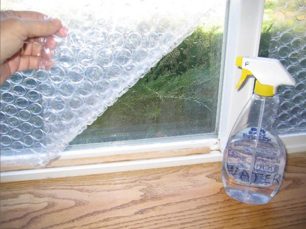 How to Use Bubble Wrap for Insulation 1 Install Bubble Wrap Insulation on Windows